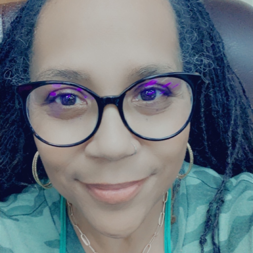 Meet your Posher, Jannette